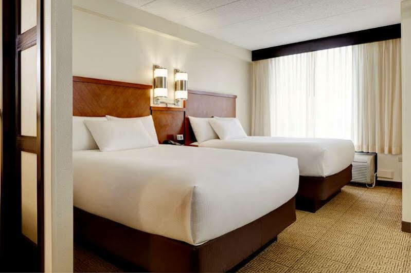 ไฮแอท เพลส กรีนวิลล์ / เฮย์วูด Hotel ภายนอก รูปภาพ