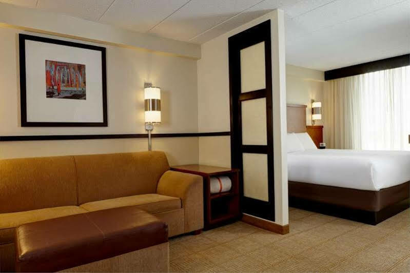 ไฮแอท เพลส กรีนวิลล์ / เฮย์วูด Hotel ภายนอก รูปภาพ